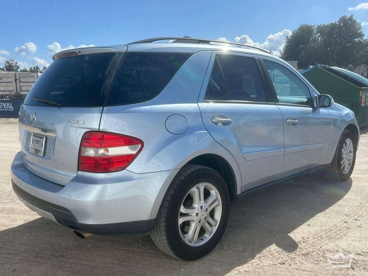 2006-mercedes-benz-ml350-image-3