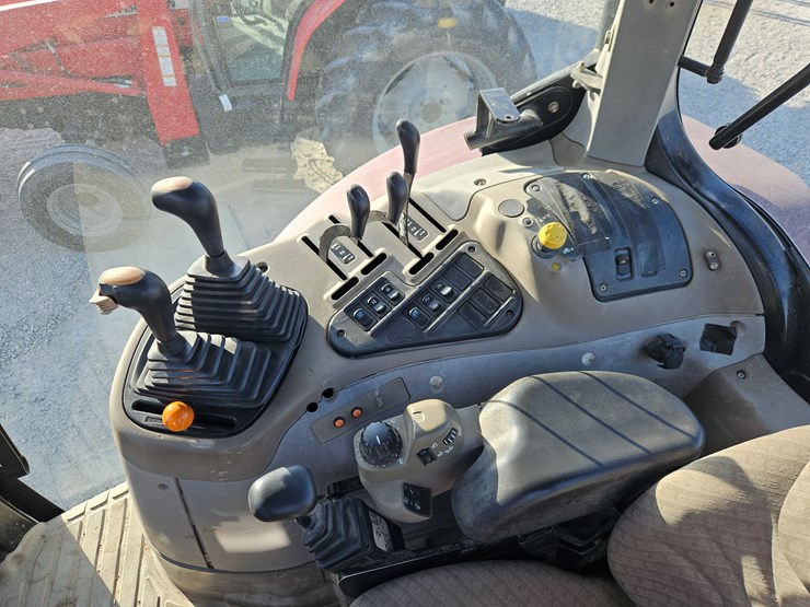 case-ih-mxu110-image-18