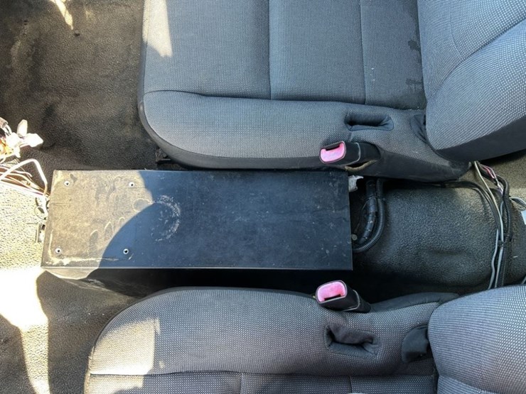 2009-ford-crown-victoria-sedan-image-15