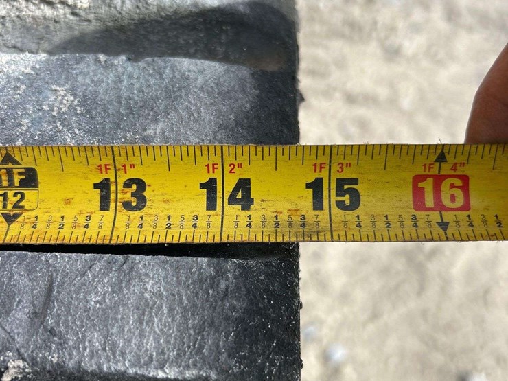 2014-caterpillar-257d-image-19