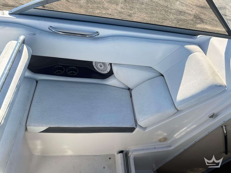 2008-regal-2565-express-cruiser-boat-with-t/a-continental-boat-trailer-image-27