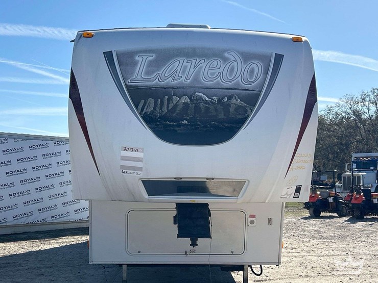 2013-keystone-laredo-la329re13-37ft.-t/a-fifth-wheel-travel-trailer-image-56
