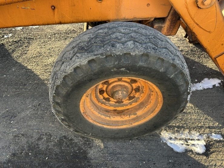 1976-case-580c-image-14