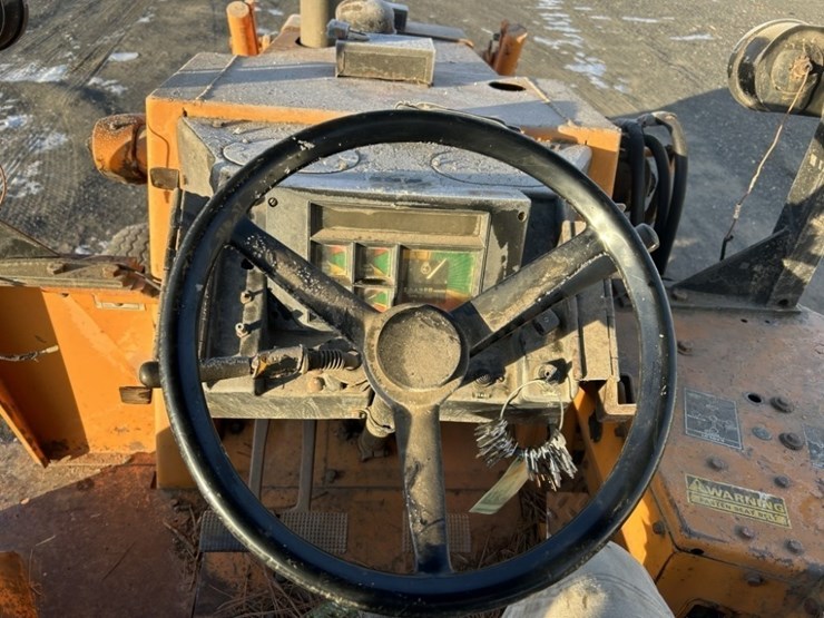 1976-case-580c-image-30