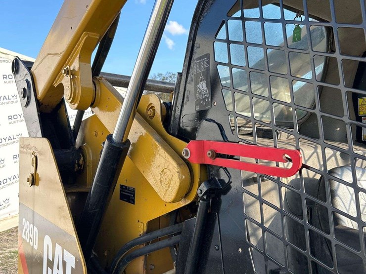 2018-caterpillar-289d-image-23