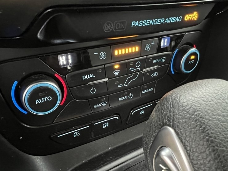 2019-ford-transit-connect-image-28