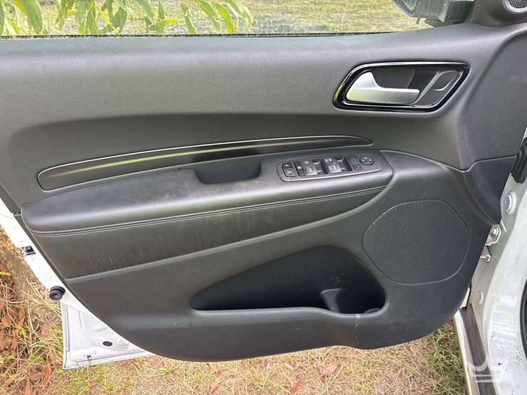 2023-dodge-durango-image-8