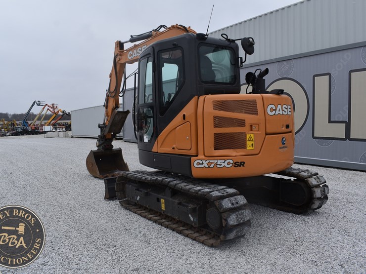 2022-case-cx75csr-image-4