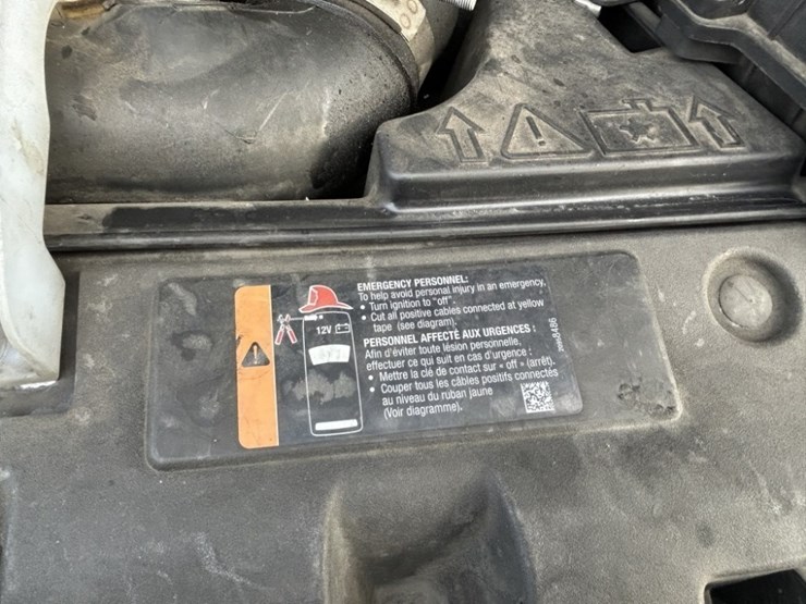 2016-chevrolet-express-paratransit-bus-image-38