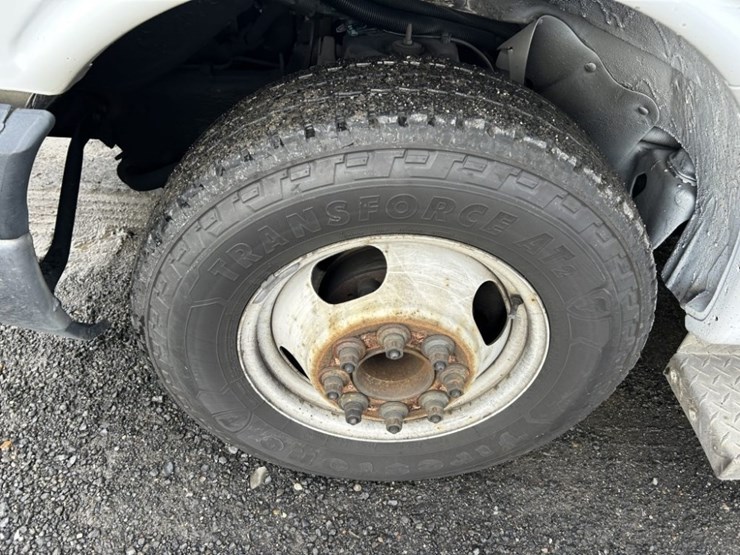 2012-chevrolet-express-paratransit-bus-image-26