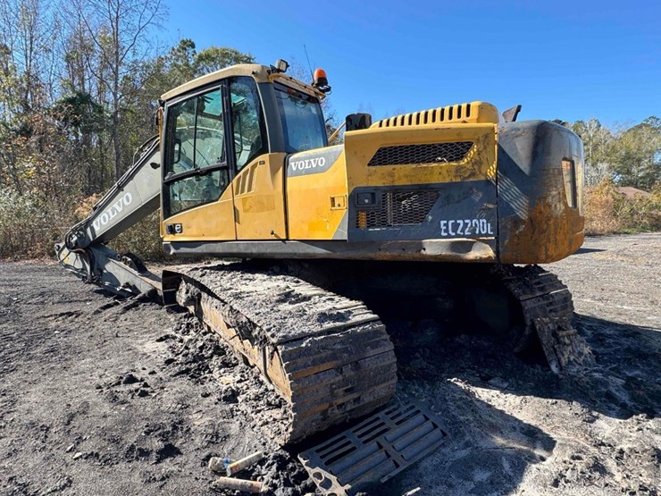 2013-volvo-ec220dl-image-6