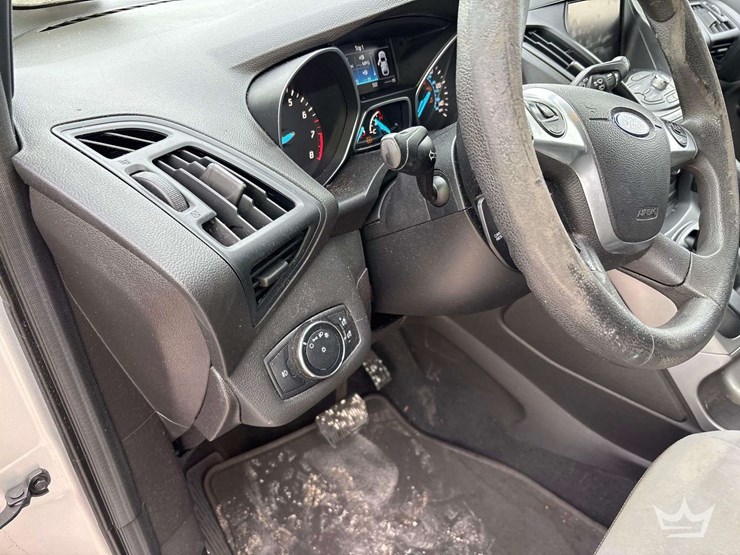 2015-ford-escape-image-12