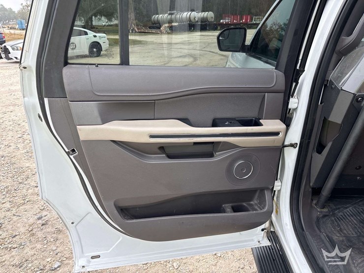 2019-ford-expedition-image-21