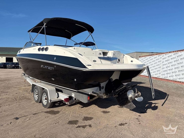 2013-larson-lxi292-29ft.-boat-with-t/a-loadmaster-boat-trailer-image-4