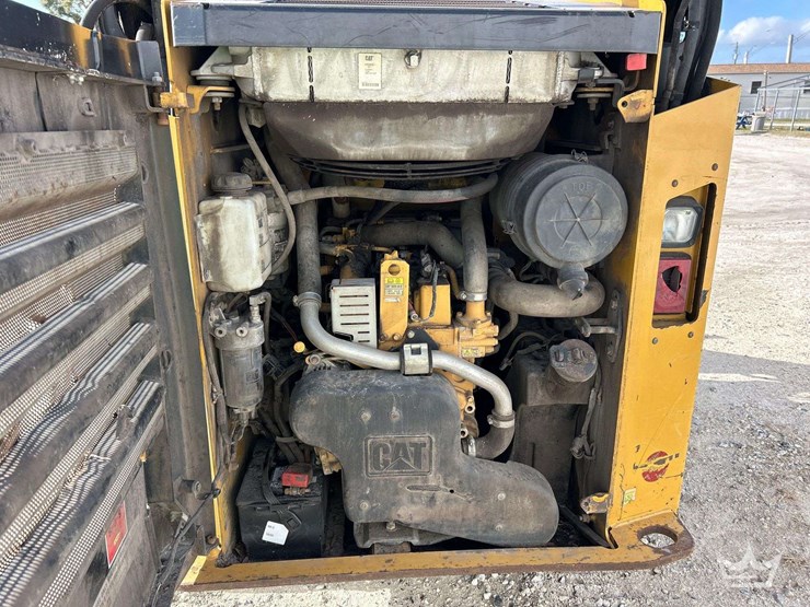 2014-caterpillar-257d-image-13