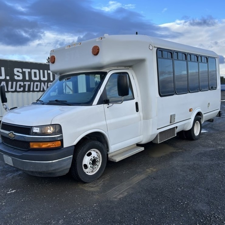 2016 Chevrolet Express Paratransit Bus