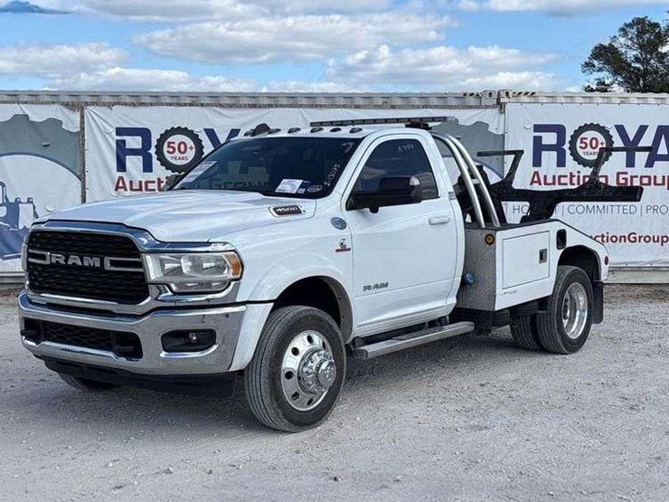 2022-dodge-4500-hd-image-1