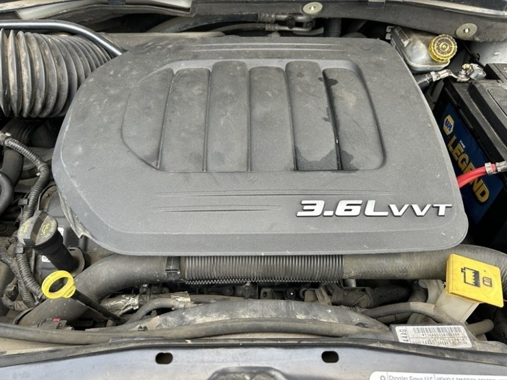 2011-dodge-grand-caravan-image-34