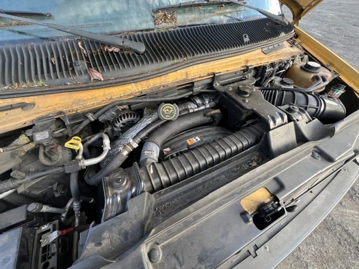 2004-ford-e350-sd-image-12