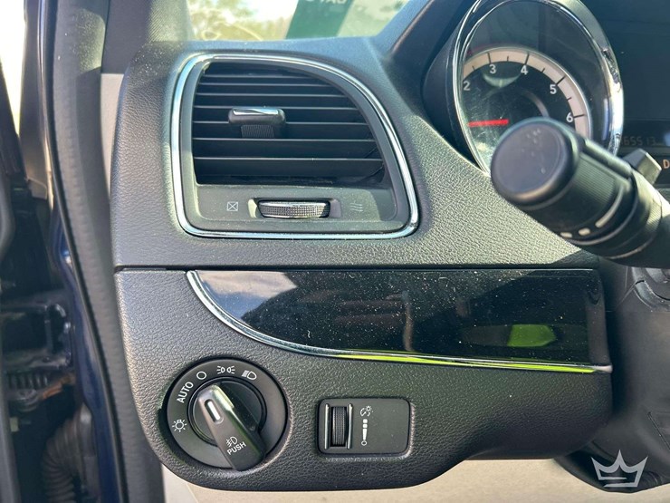 2017-dodge-grand-caravan-image-15