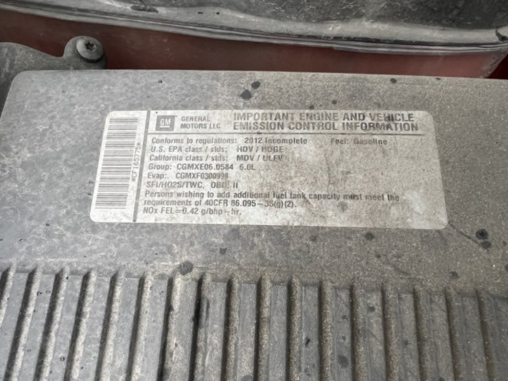 2012-gmc-sierra-utility-truck-image-20