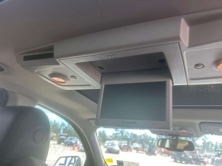 2013-chevrolet-traverse-image-34