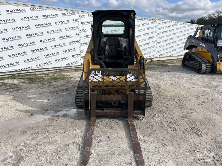 2014-caterpillar-257d-image-34