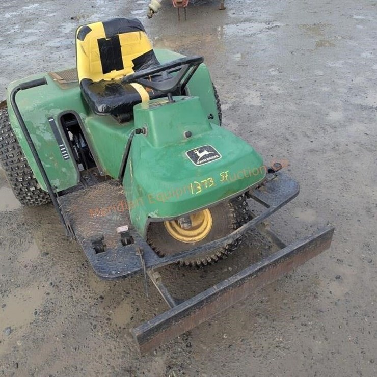 JOHN DEERE 1200