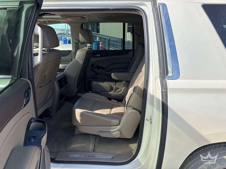 2015-gmc-yukon-xl-image-18