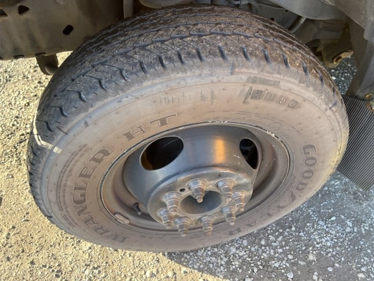 2008-ford-e350-sd-image-14