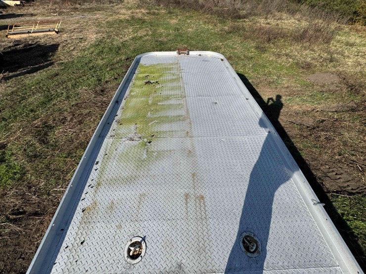 featherlite-1010-image-9