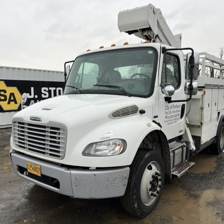 2012 Freightliner M2 Bucket Truck