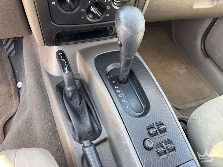 2007-jeep-liberty-image-18