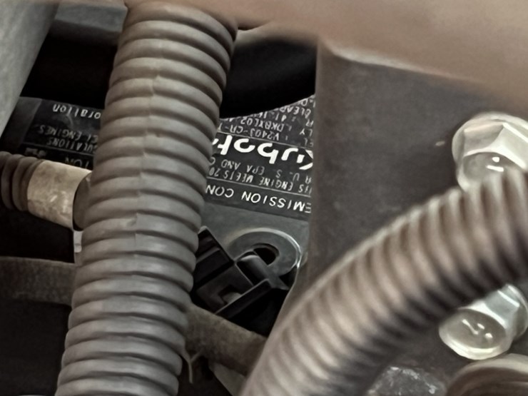 2014-kubota-l5460hst-4wd-compact-utility-tractor-image-16