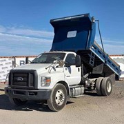 2017 FORD F650