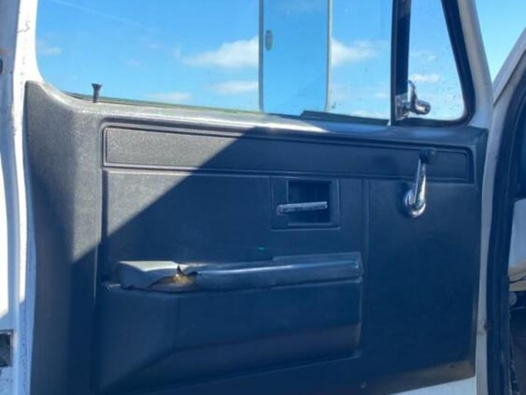 1988-gmc-grain-truck,-s/n-1gdl7d1f2jv535660-(no-title---bill-of-sale-only):-auto-image-12