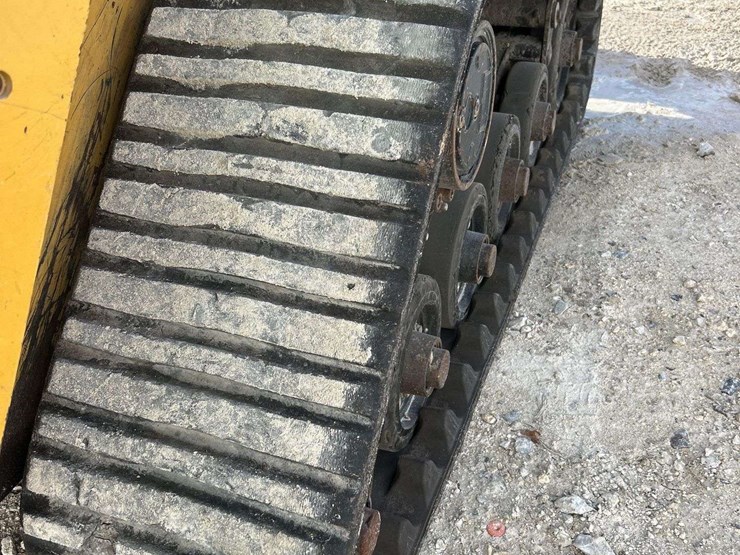 2014-caterpillar-257d-image-17