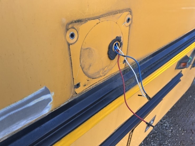 2012-chevrolet-express-school-bus-image-19