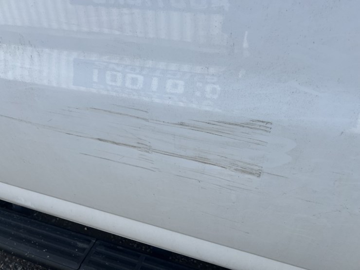 2012-gmc-savana-cargo-van-image-25