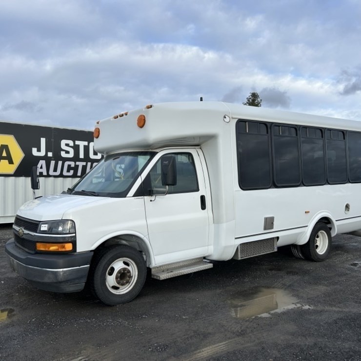 2012 Chevrolet Express Paratransit Bus