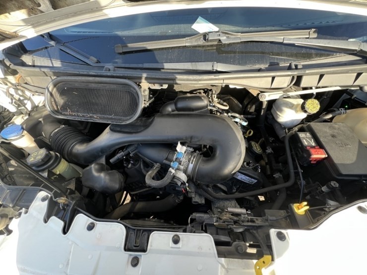 2016-ford-transit-image-26