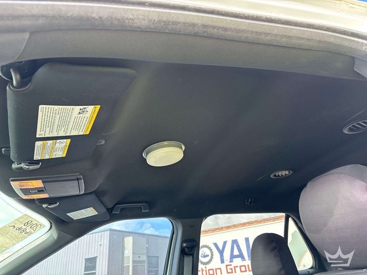 2018-ford-explorer-image-17