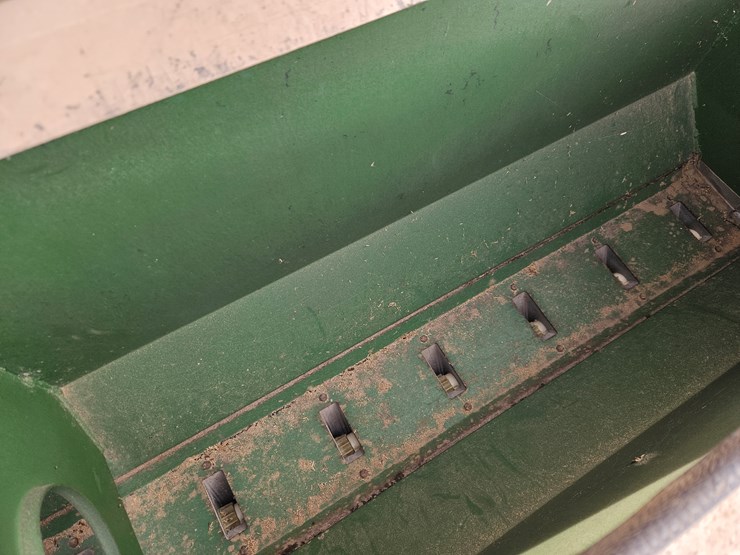 #205190-•-great-plains-drill-image-6