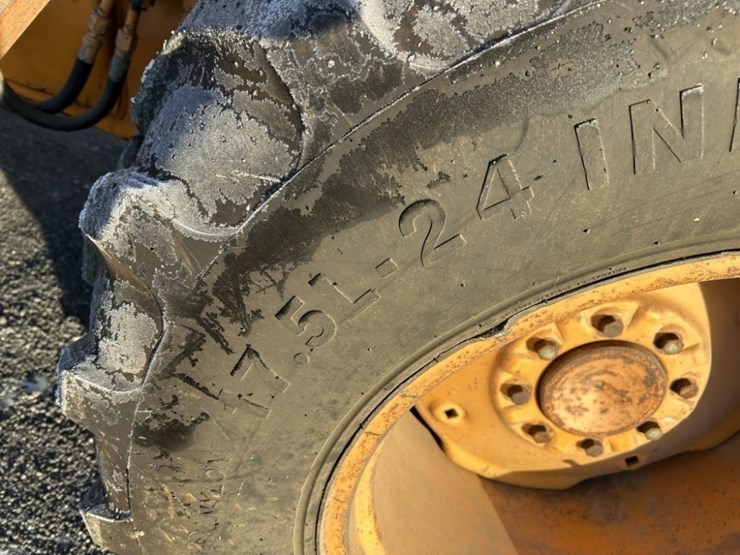 1976-case-580c-image-12