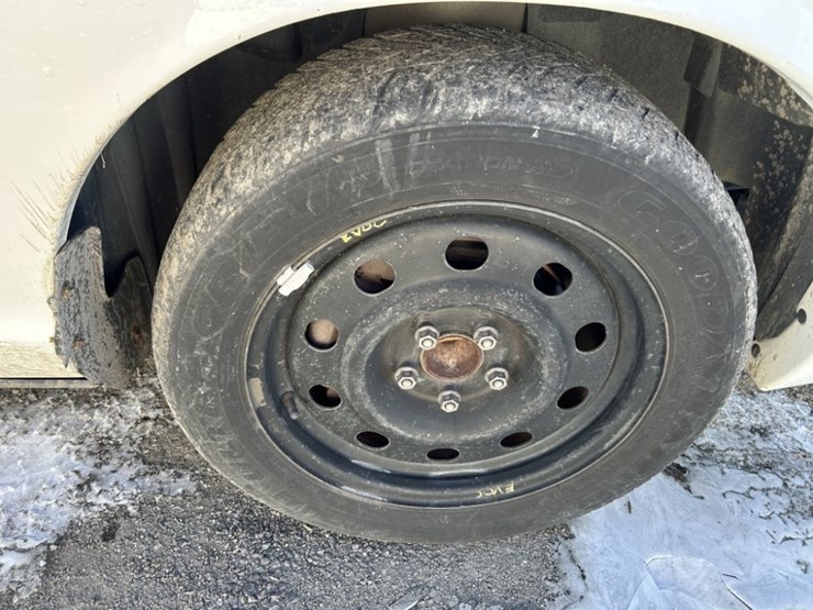 2009-ford-crown-victoria-sedan-image-34