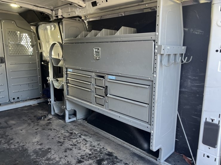 2016-ford-transit-image-17