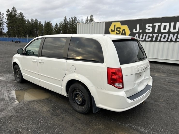 2011-dodge-grand-caravan-image-3