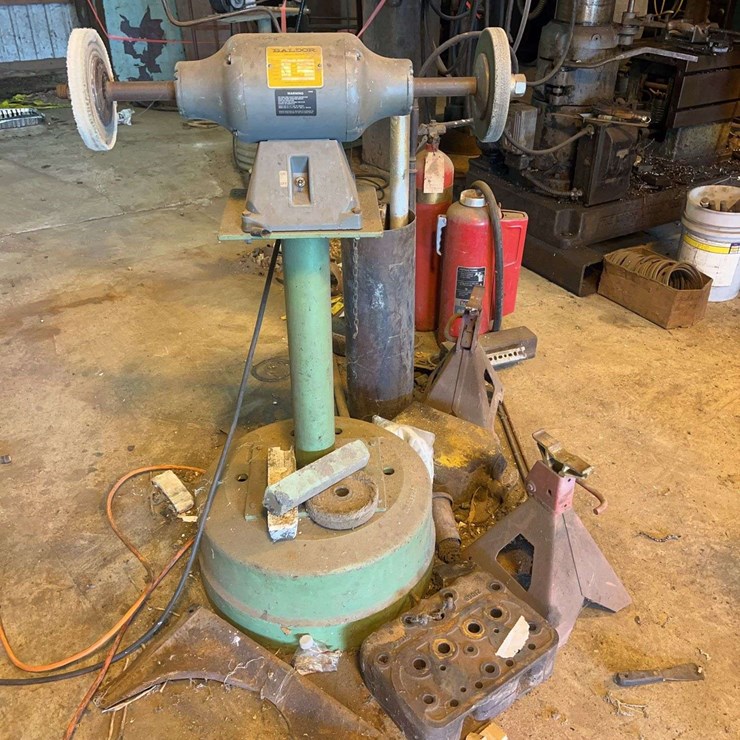 Grinder-Buffer, Jack Stands, and Head