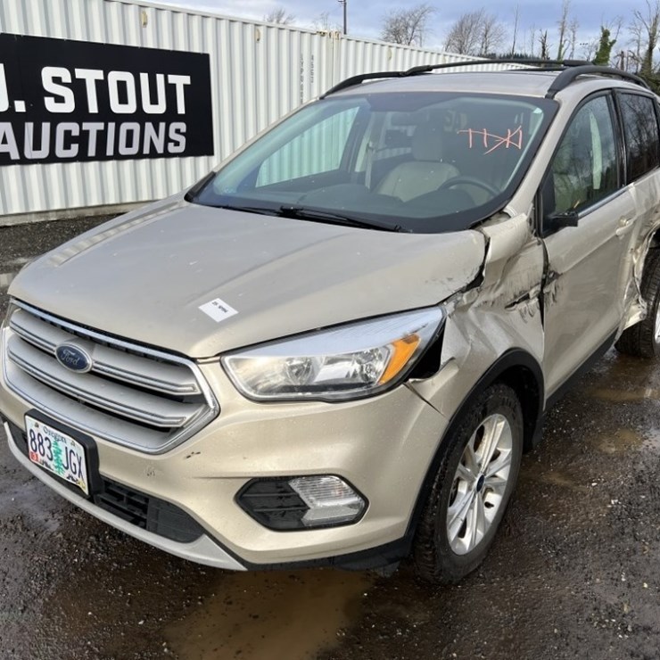 FORD ESCAPE SE