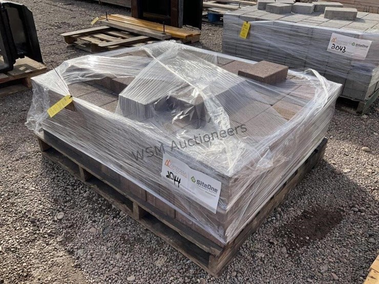 pallet-of-stone-pavers-image-1